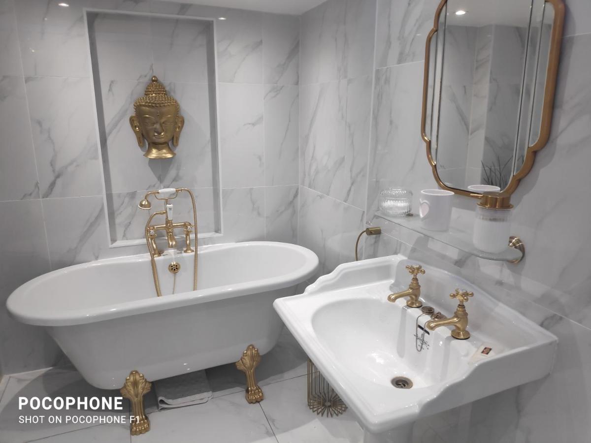 Bed and Breakfast 29 Marine Crescent Waterloo Экстерьер фото